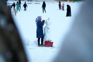 برف بازی گلشهری‌ها در محله ثامن &raquo; پایگاه خبری پورسینا
